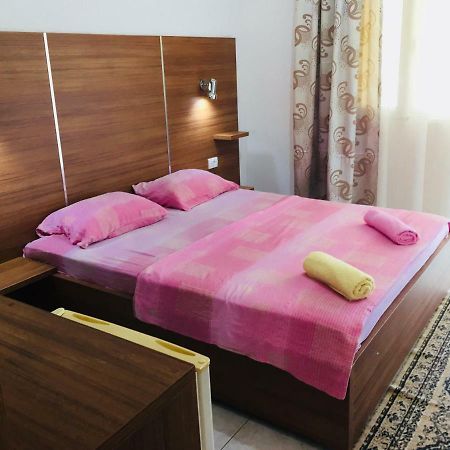 Flamingo Cottage Ulcinj Esterno foto