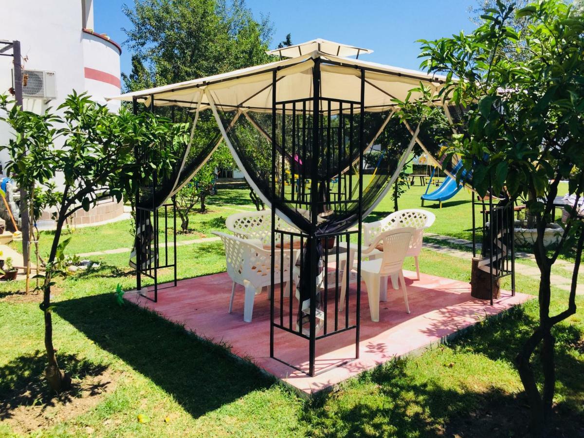 Flamingo Cottage Ulcinj Esterno foto